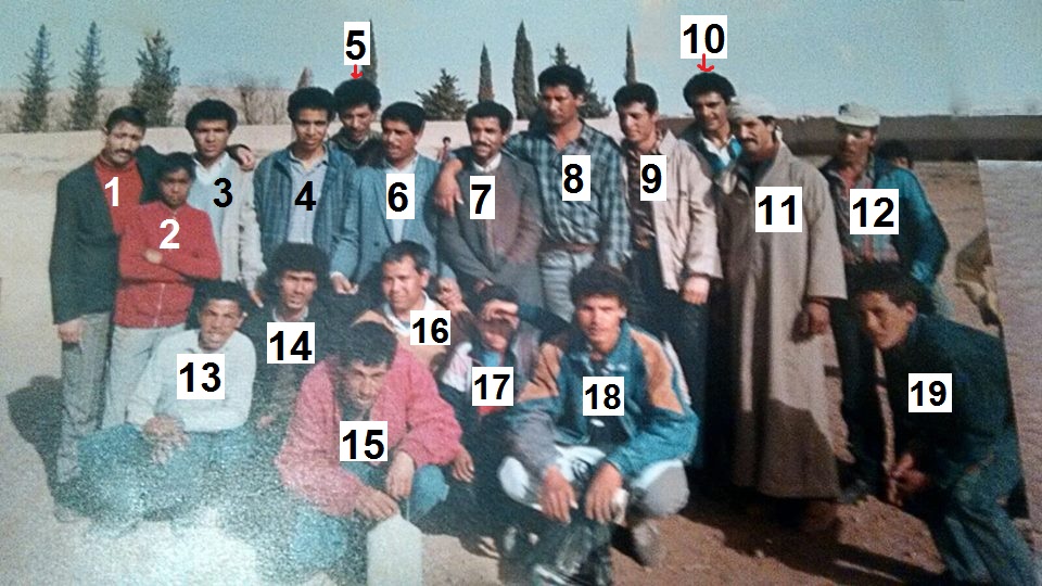صورة تذكارية بالملعب البلدي يوم 03/03/1989