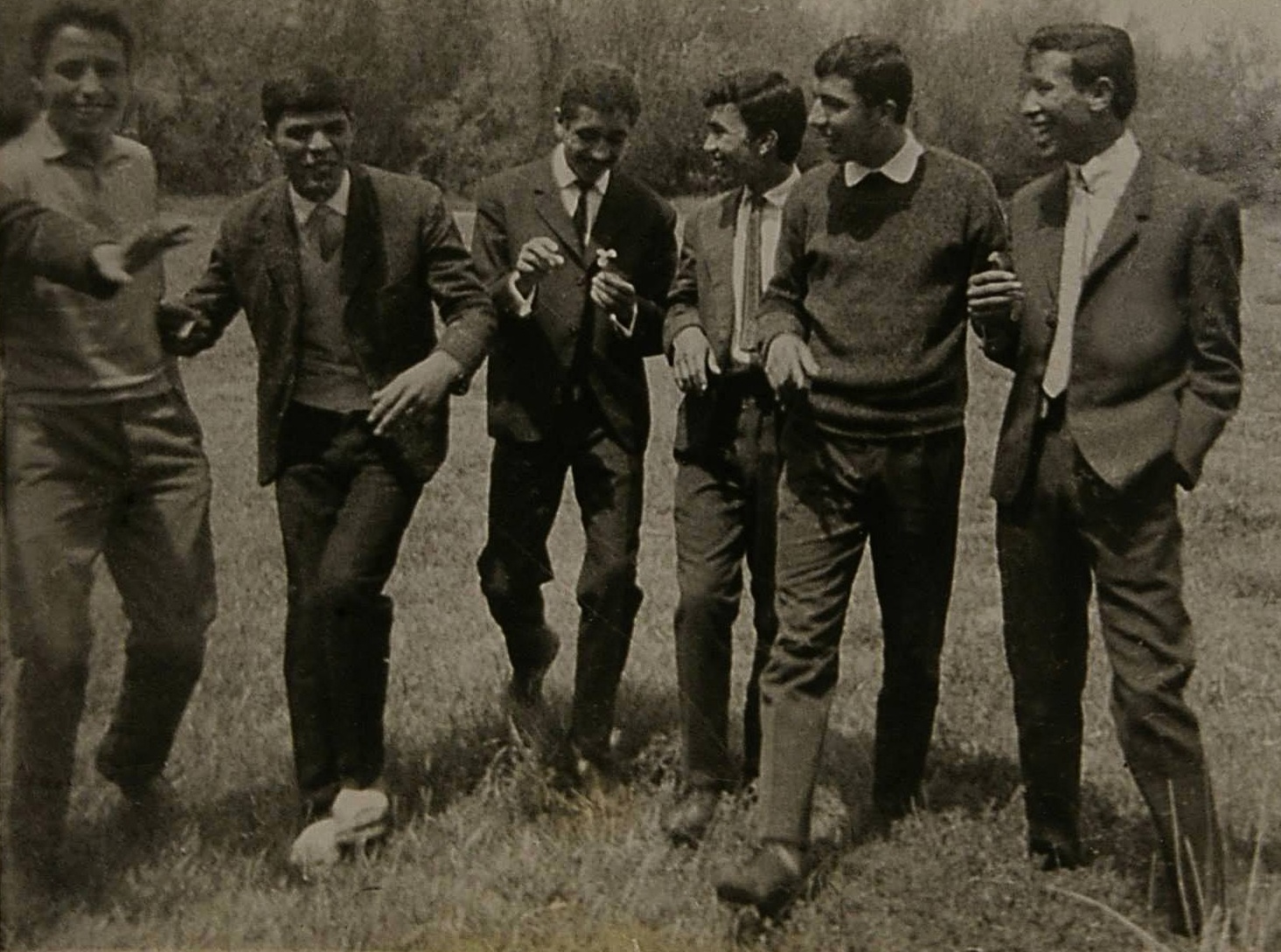 أصدقاء من مدينة عين بني مطهر في الستينيات 1964