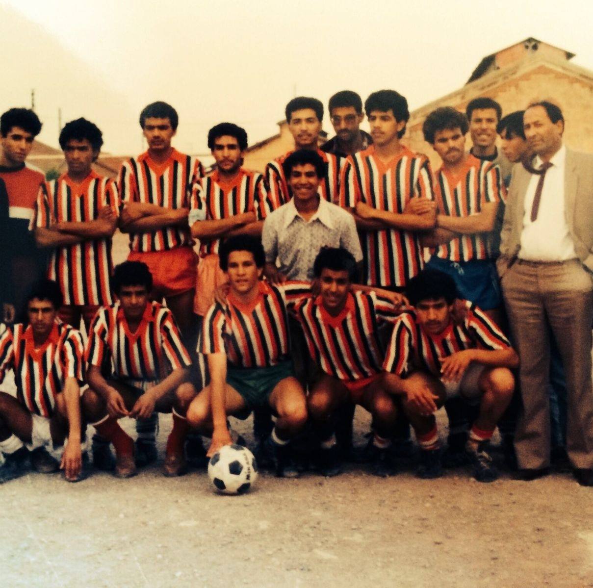 فريق الداخلية في وجدة عبد المومن و زيري بن عطية