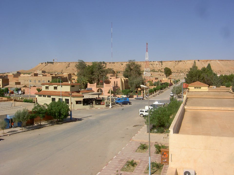 Ain Bni Mathar vue par Google earth عين بني مطهر من الجو